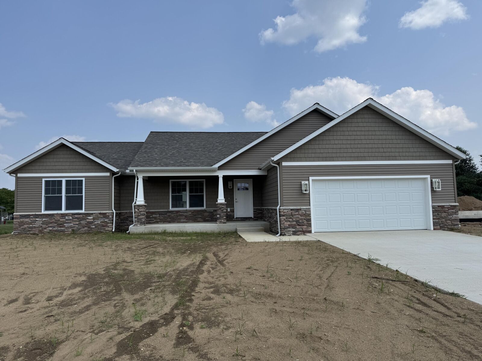 Property Photo:  2421 Darah Street  MI 49120 
