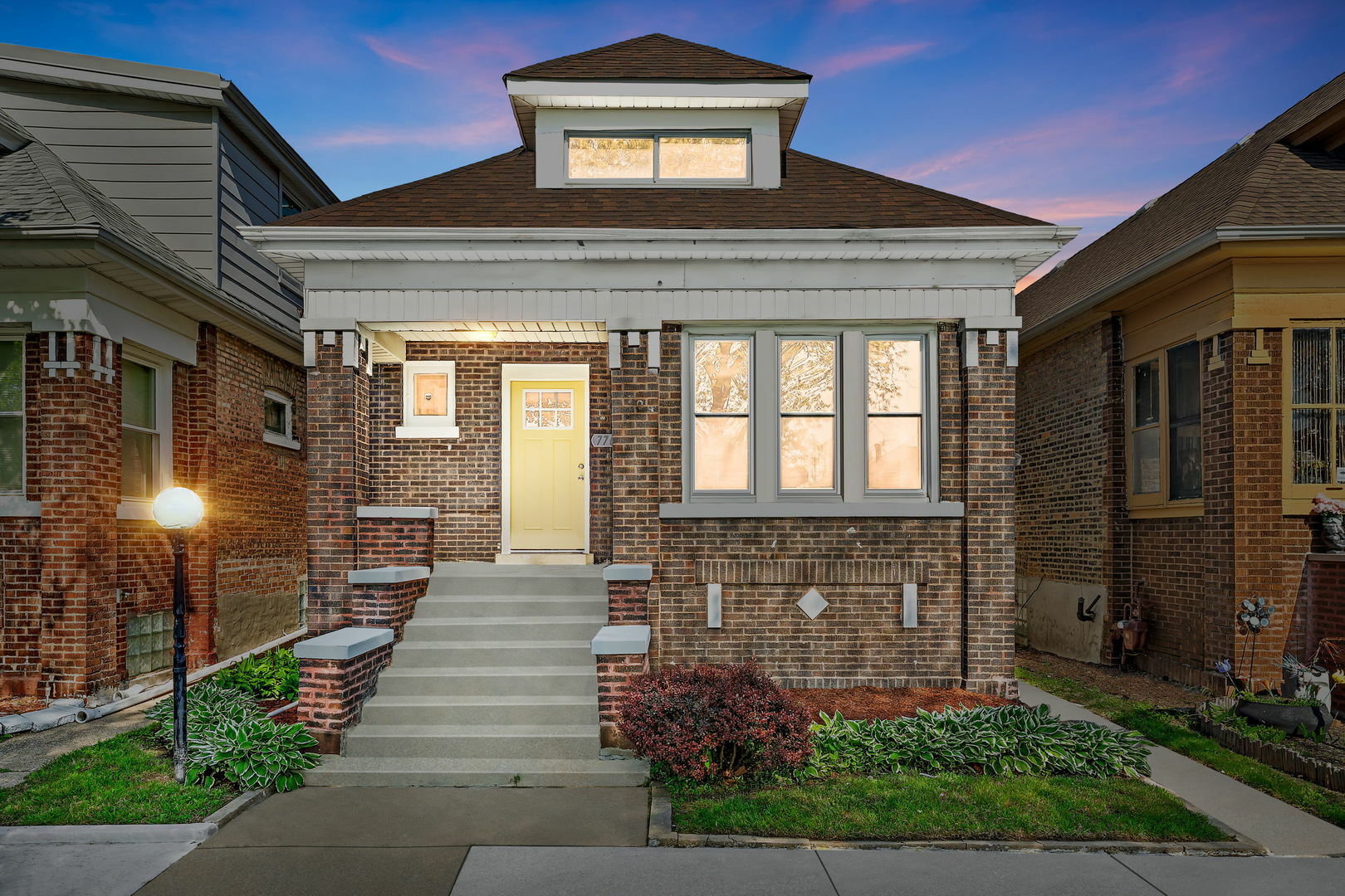 Property Photo: 7709 S Eberhart Avenue IL 60619
