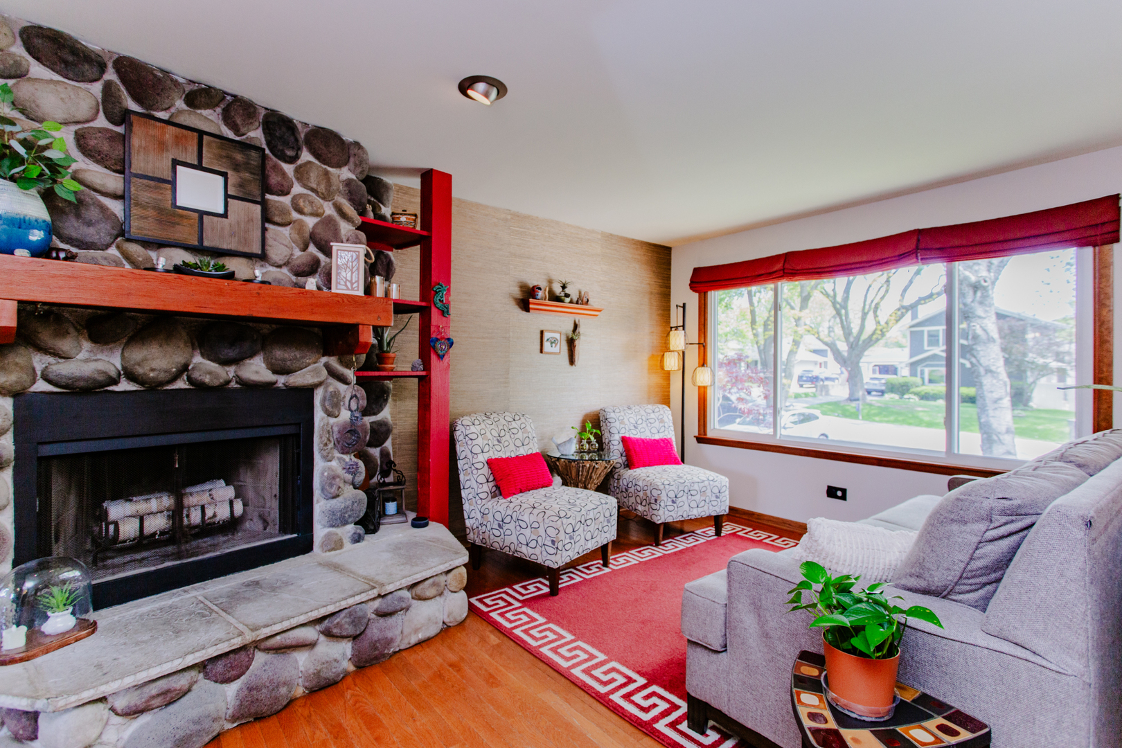 Property Photo: 0N068 Cottonwood Drive IL 60187