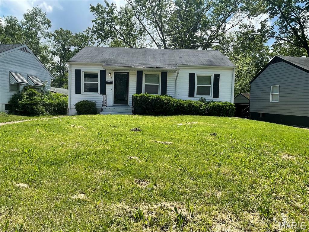 Property Photo: 224 Cameron Road MO 63137
