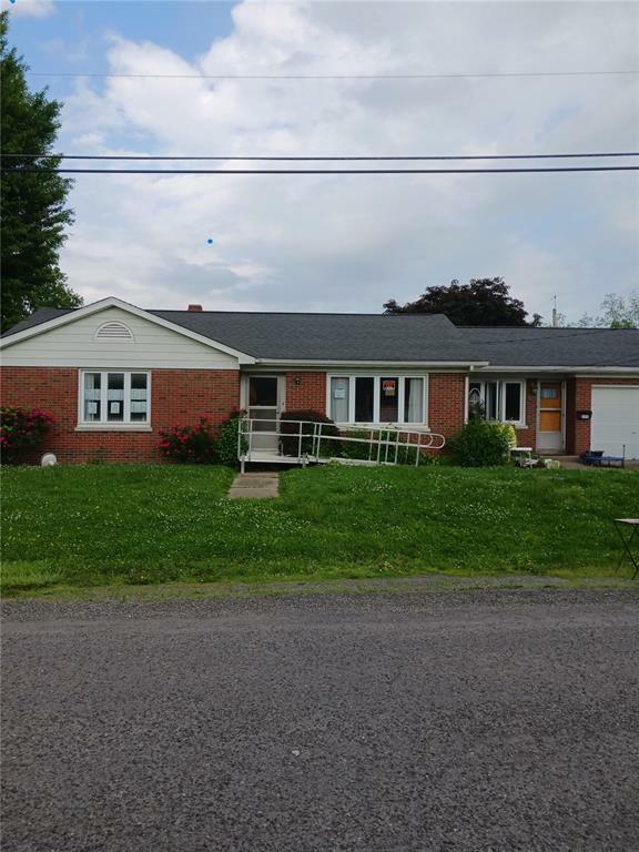 106 N Monroe Street  Trenton IL 62293 photo