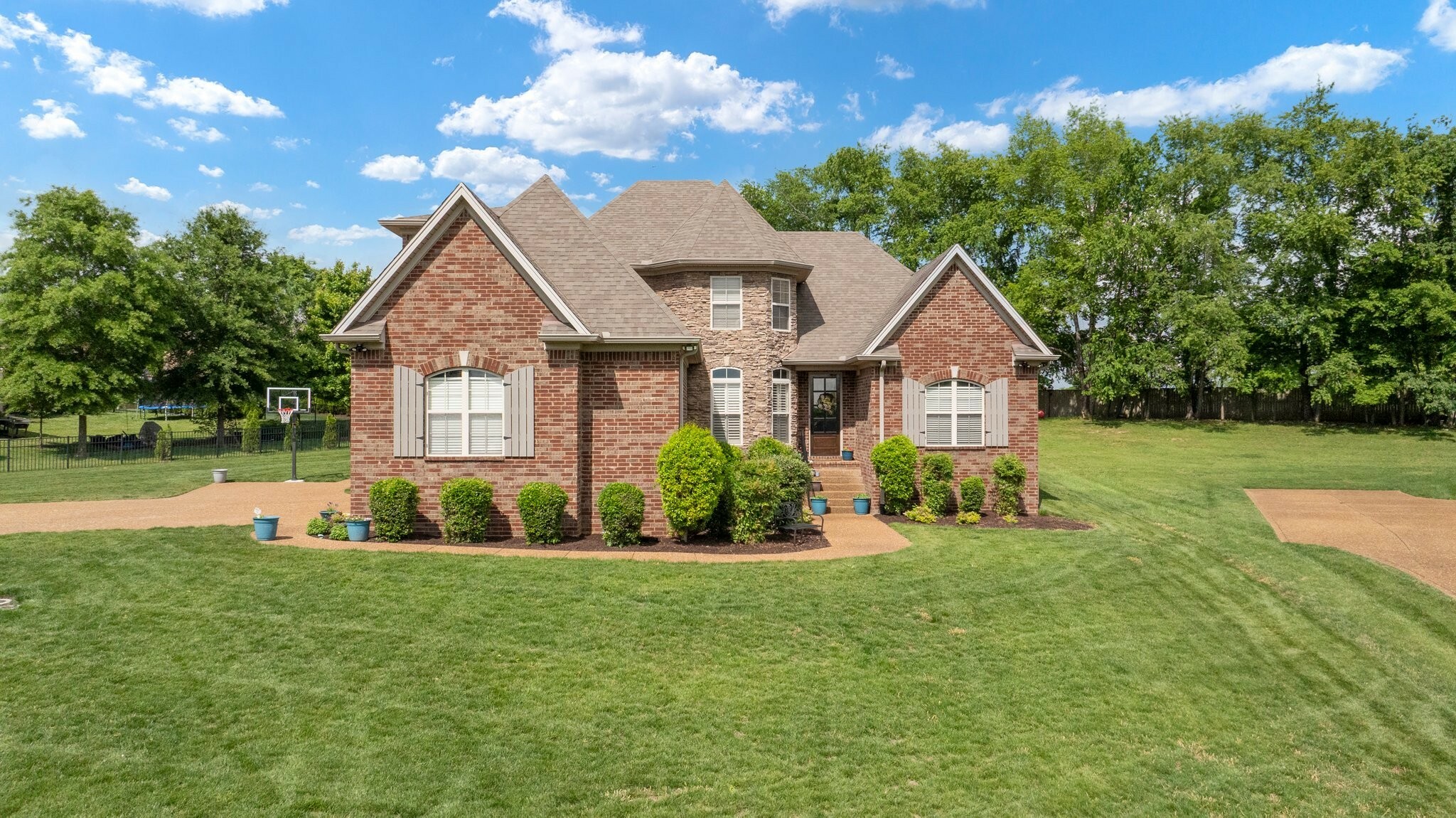 Property Photo: 1013 Kendras Run TN 37066
