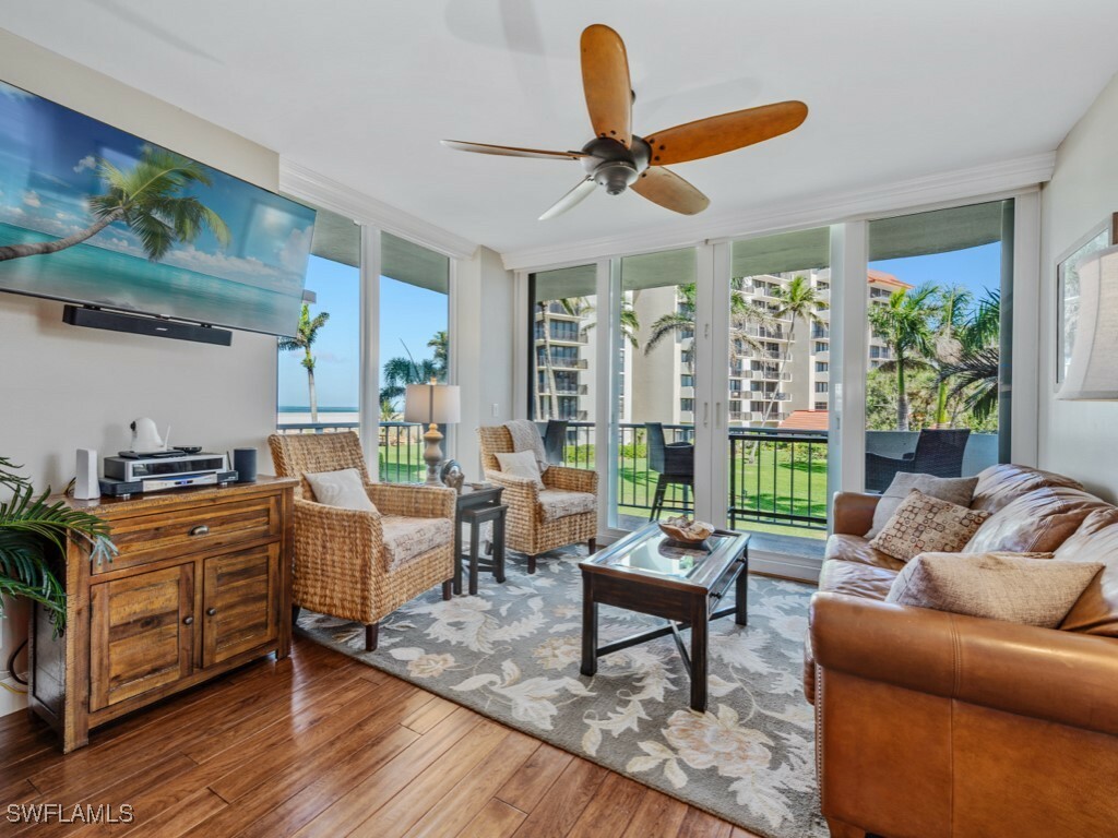 Property Photo: 140 Seaview Court 206N FL 34145