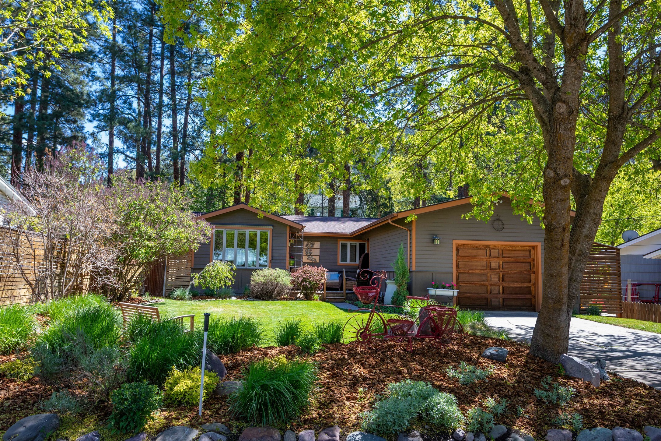 Property Photo: 2406 Raymond Avenue MT 59802