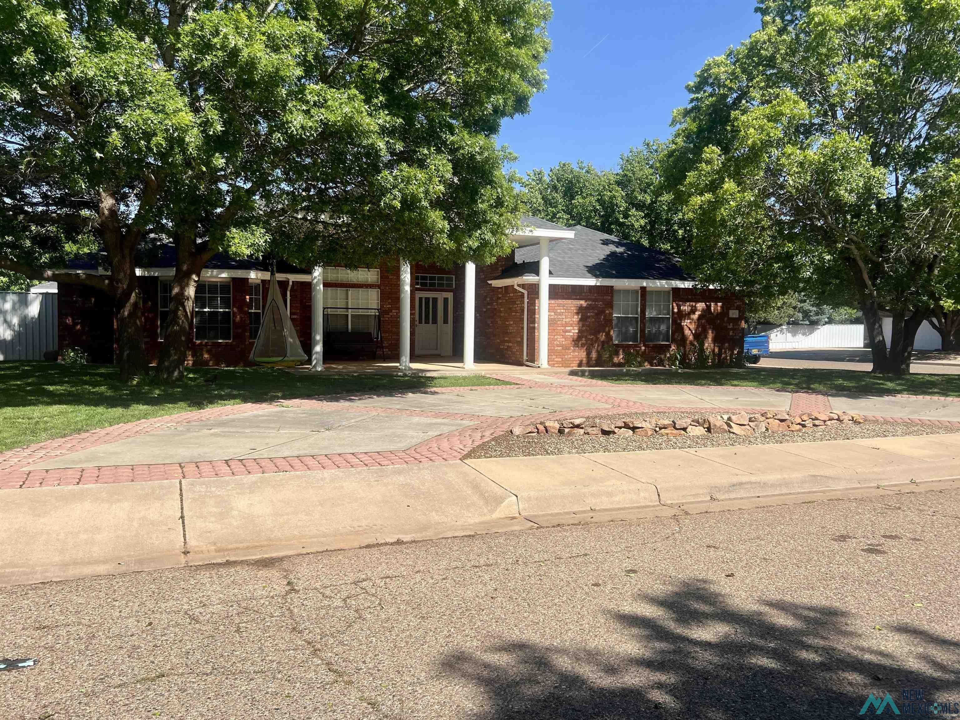 Property Photo:  601 Anthony Drive  NM 88101 