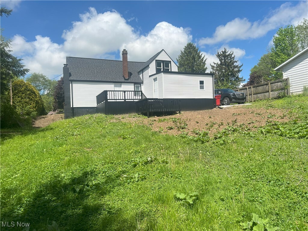 Property Photo: 7434 Ivydale Avenue NW OH 44720