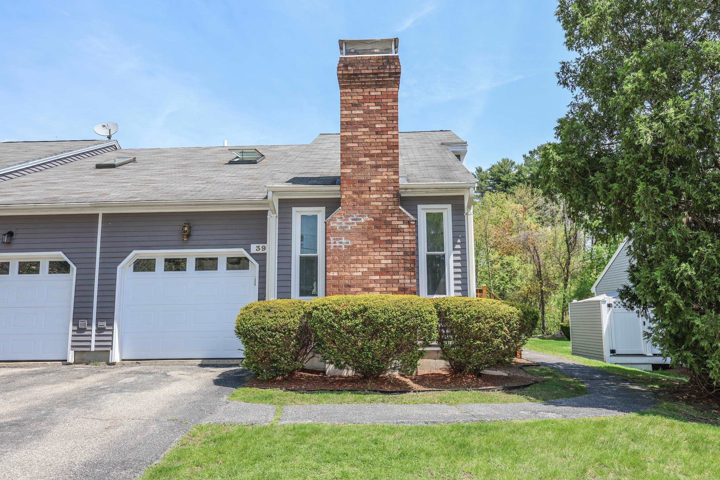 Property Photo: 39 Foxwood Circle NH 03104