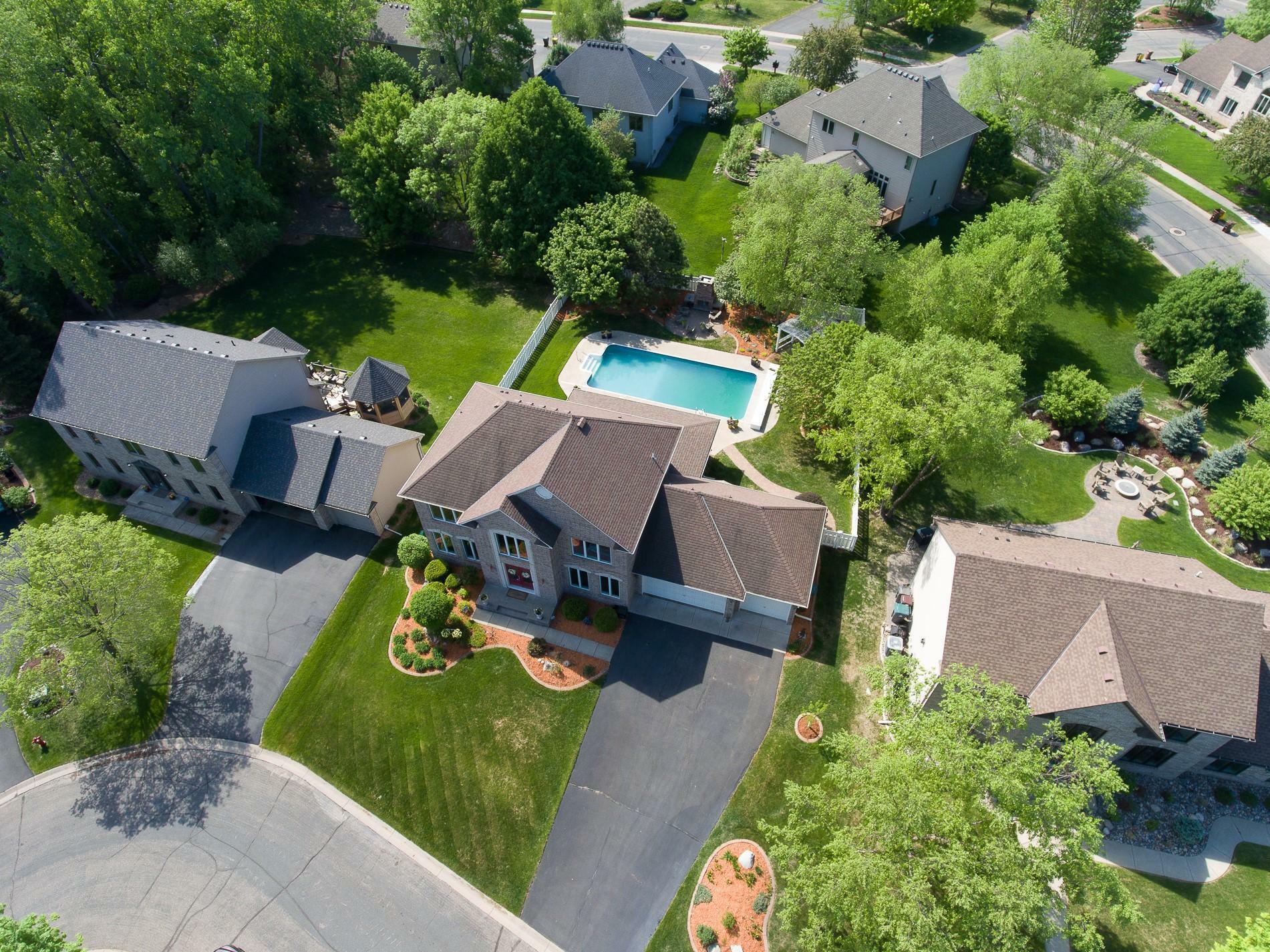 8516 Carriage Hill Circle  Savage MN 55378 photo