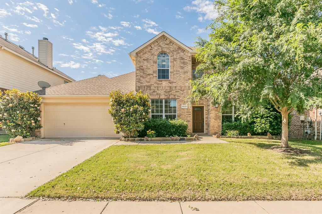 Property Photo: 4820 Rum Street TX 76244