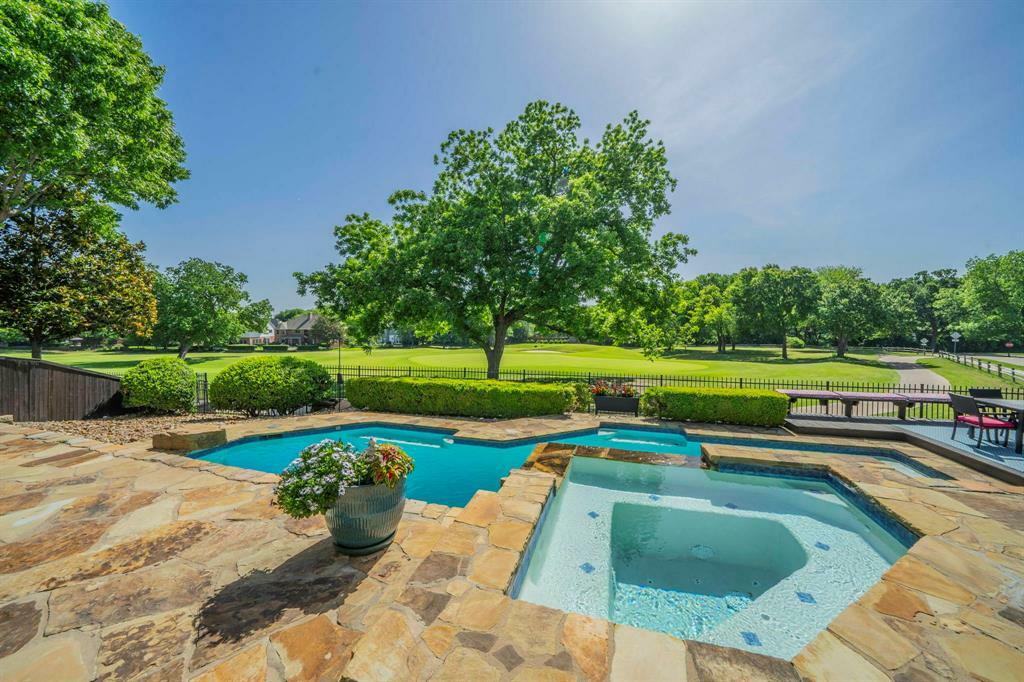 Property Photo: 1400 Lakewood Drive TX 75072