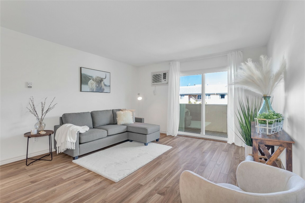 3160 De Montreuil Court 401  Kelowna BC V1W 3W3 photo