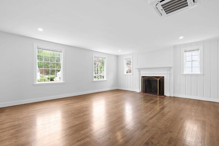 Property Photo:  125 Beacon Street  MA 01701 