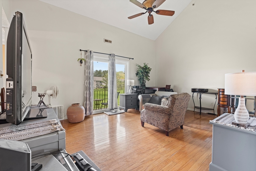 Property Photo:  94 Tennis Plaza 10  MA 01826 