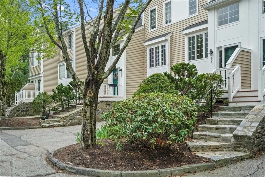 Property Photo: 505 Browning Ln 505 MA 01609