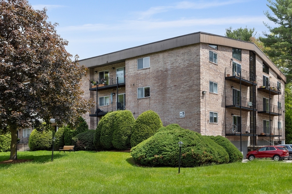 181 Littleton Rd 333  Chelmsford MA 01824 photo