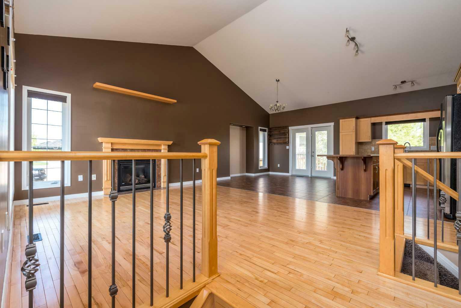 Photo de la propriété: 2003 63 Avenue AB T9V 3K2