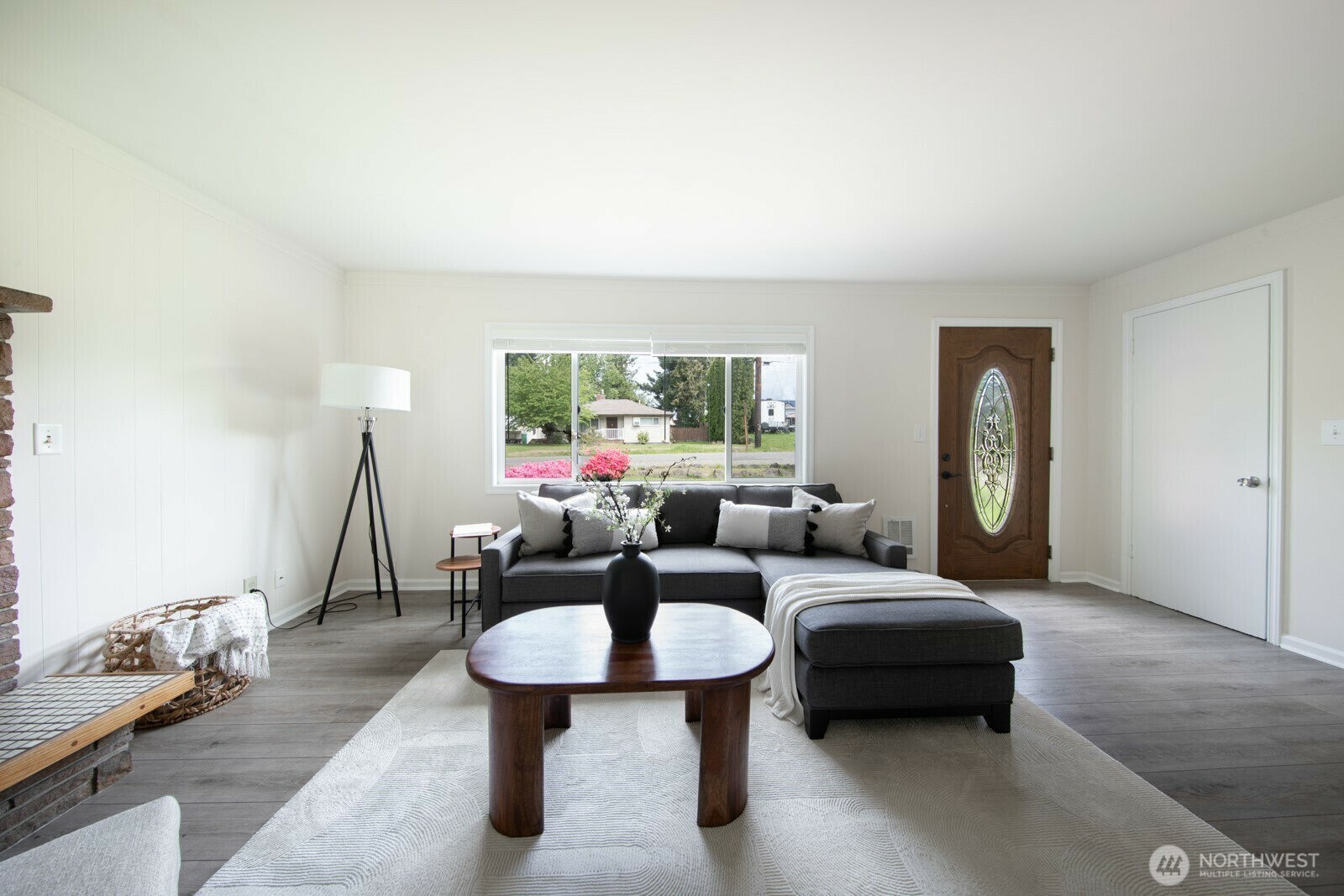 Property Photo: 11519 SE 169th Street WA 98055