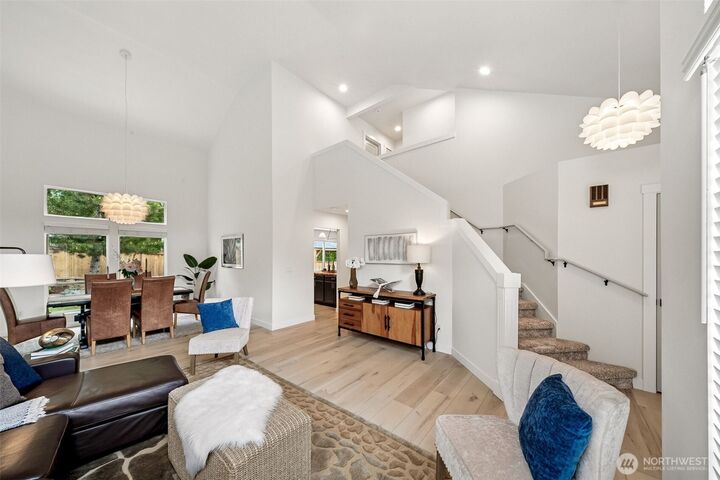 Property Photo:  22606  127th Avenue SE  WA 98031 