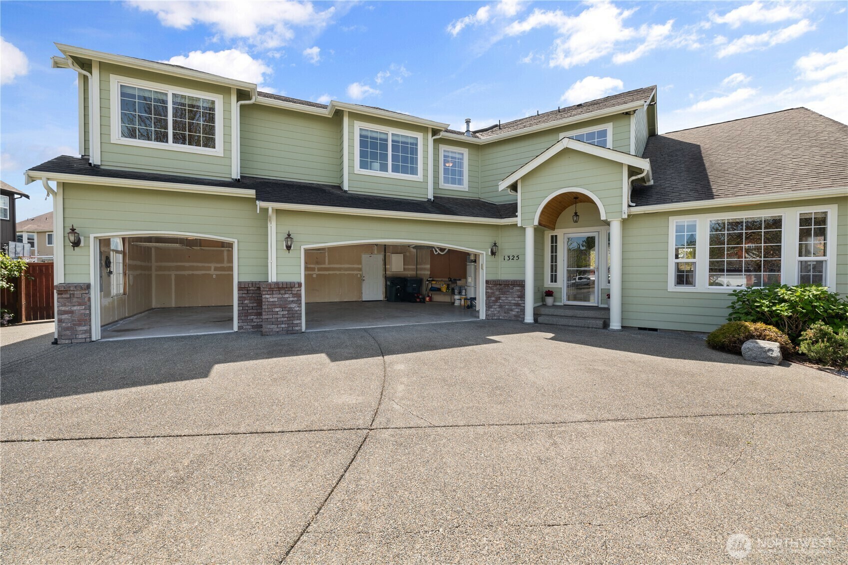 Property Photo: 1325 Olsen Avenue WA 98321