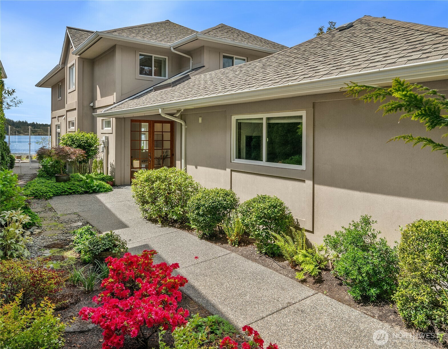 4582  Point White Drive Drive NE  Bainbridge Island WA 98110 photo