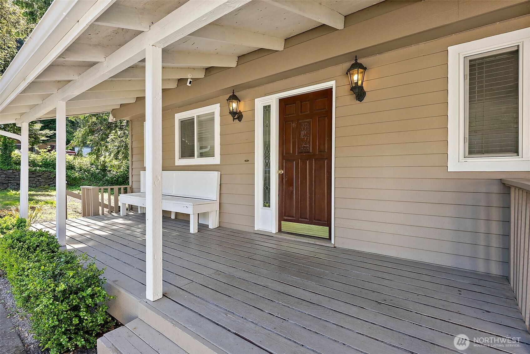 Property Photo: 1812 5th Street SE WA 98372