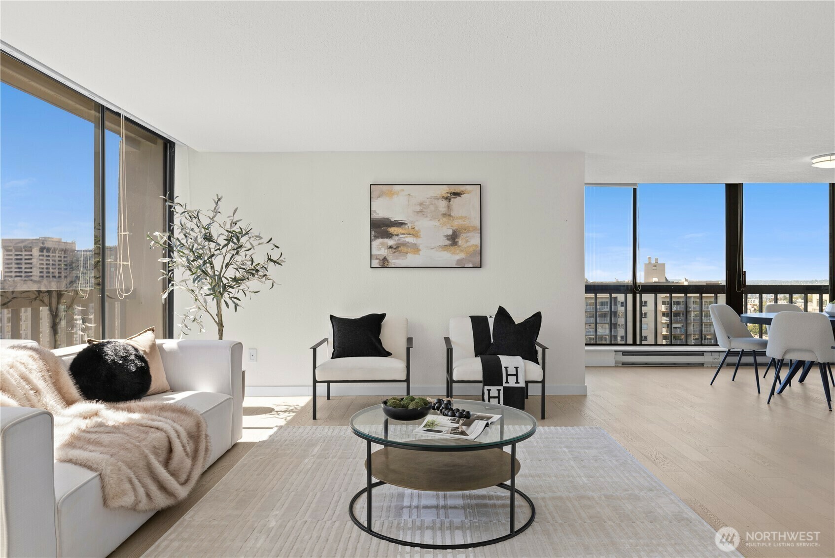 Property Photo: 1101 Seneca Street 1702 WA 98101