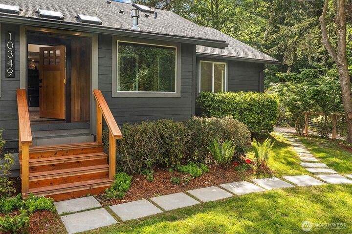 Property Photo:  10349 SW 110th Street  WA 98070 