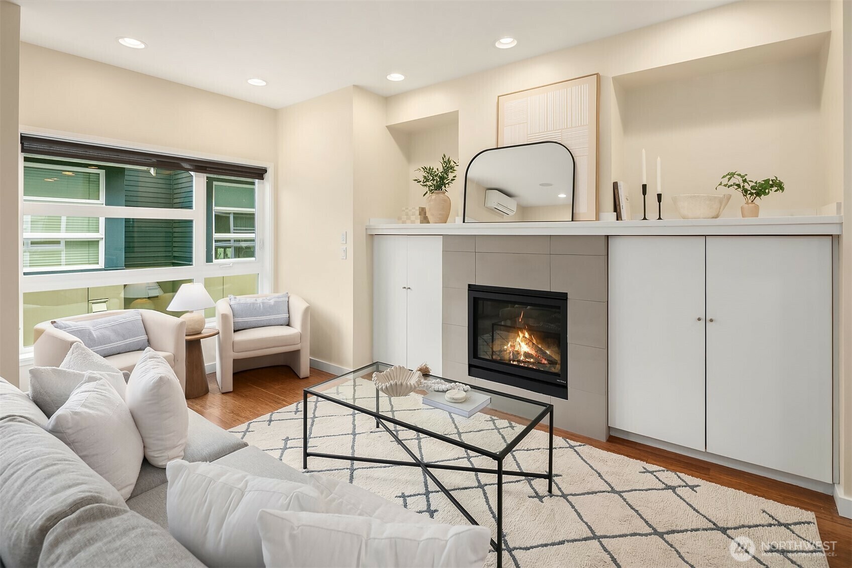 Property Photo: 205 27th Avenue E C WA 98112