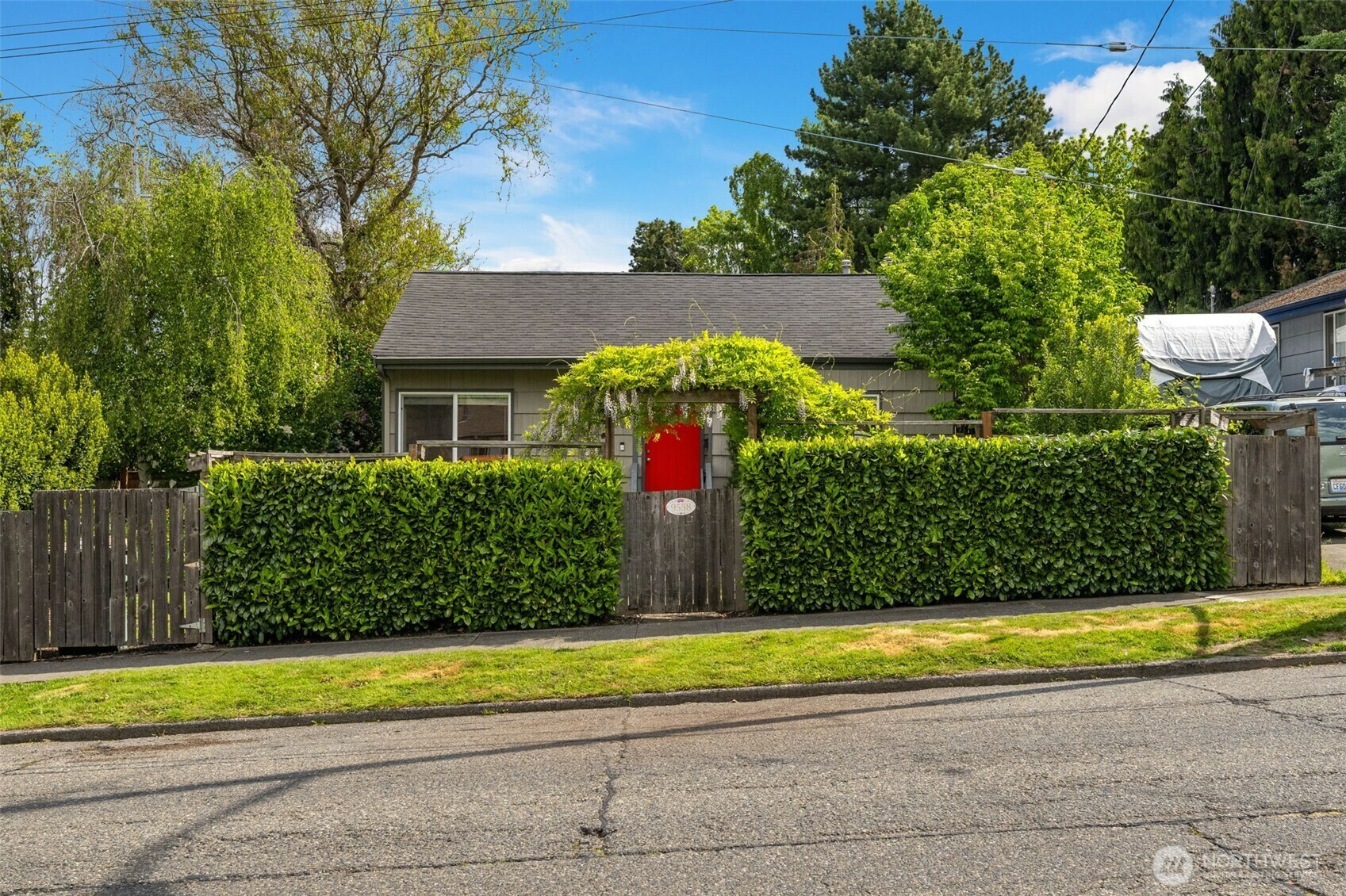 Property Photo: 9558 Waters Avenue S WA 98118