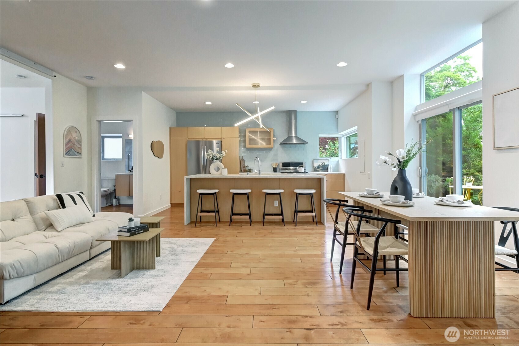 Property Photo: 4511 Renton Avenue S WA 98108