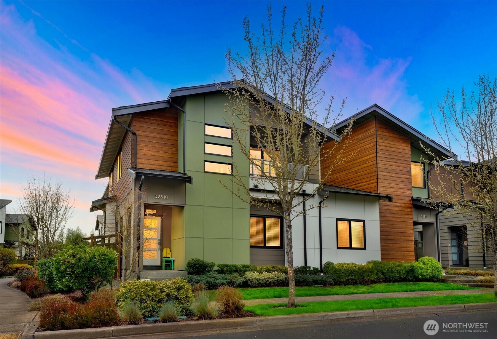 32819  Madrona Avenue SE  Black Diamond WA 98010 photo