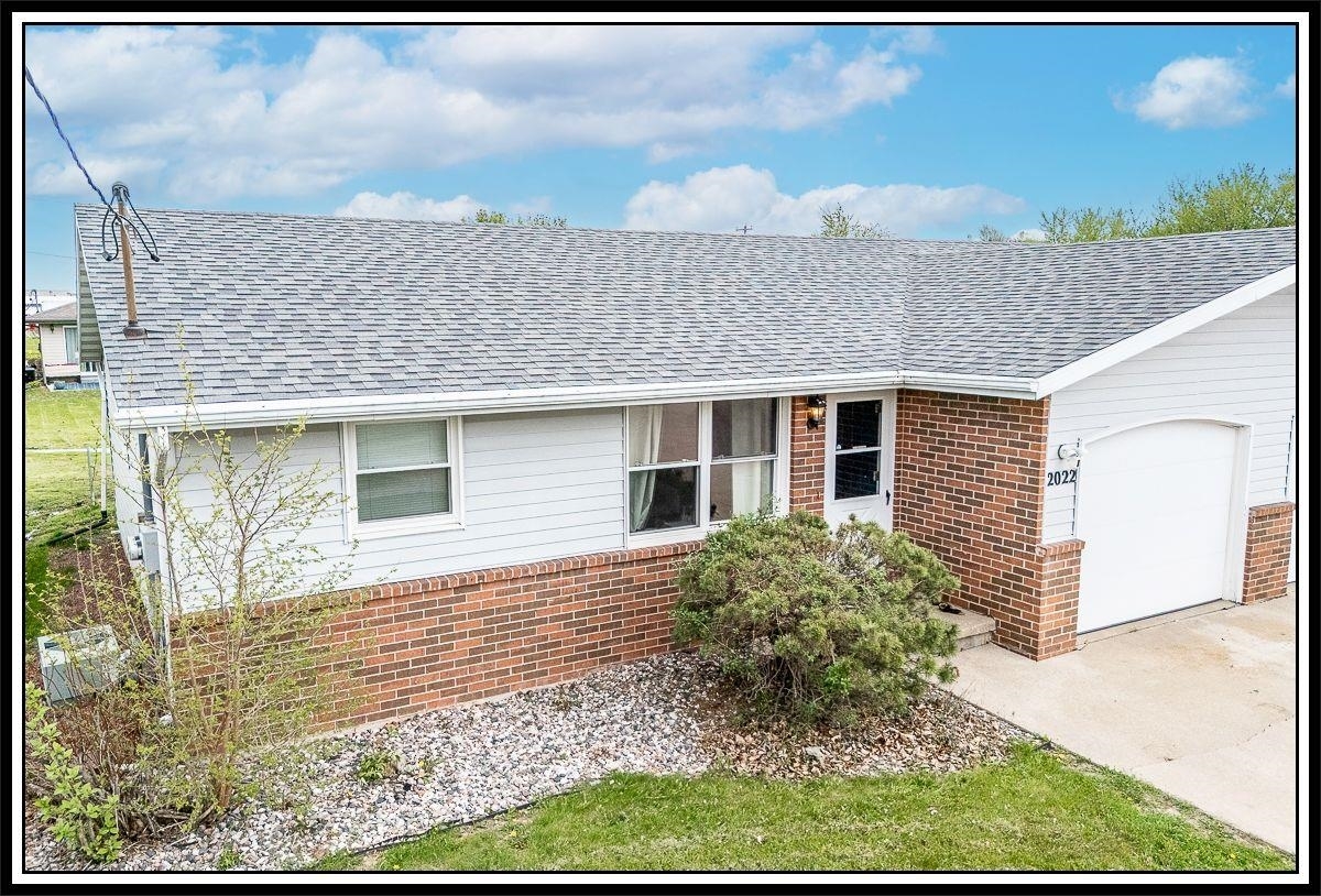 Property Photo:  2022 Peter Lane  WI 54140-1241 