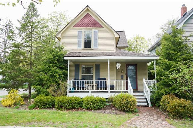 440 W Tenth Street  Traverse City MI 49684 photo