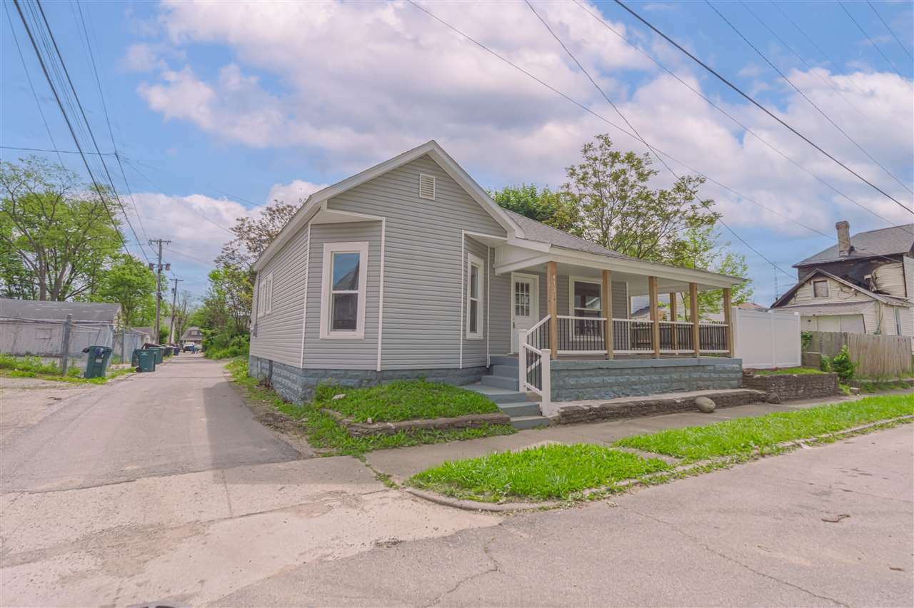 Property Photo:  413 NW 2nd Street  IN 47374 