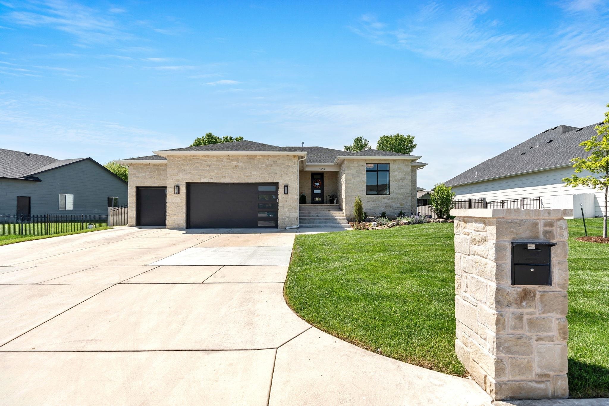 1605 N Lakeside Dr  Andover KS 67002 photo