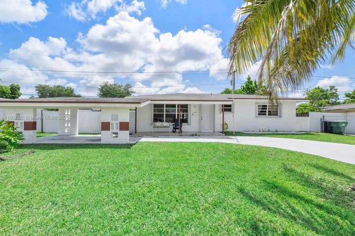 17331 SW 119th Ave  Miami FL 33177 photo