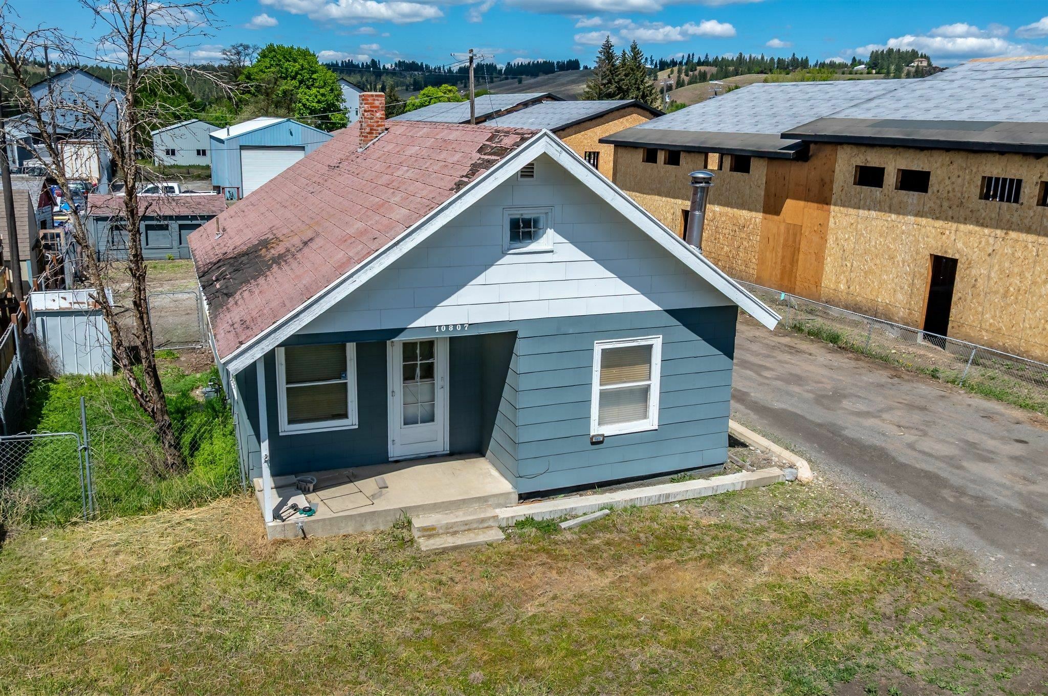 Property Photo: 10807 E Trent Ave WA 99206