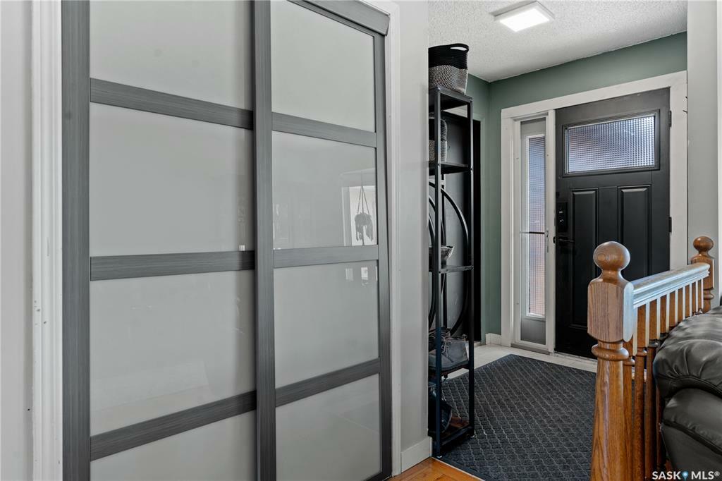 Property Photo: 1550 McDermid Bay N SK S4Z 3Z4