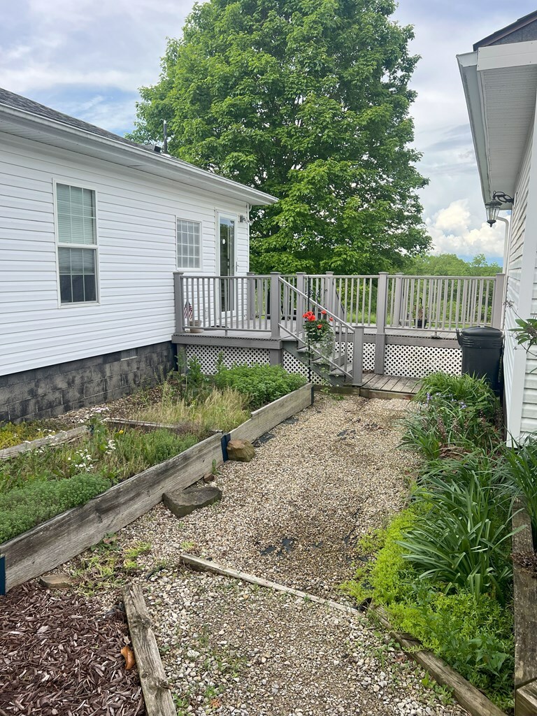 Property Photo: 470 Liberty Hill Road OH 45601