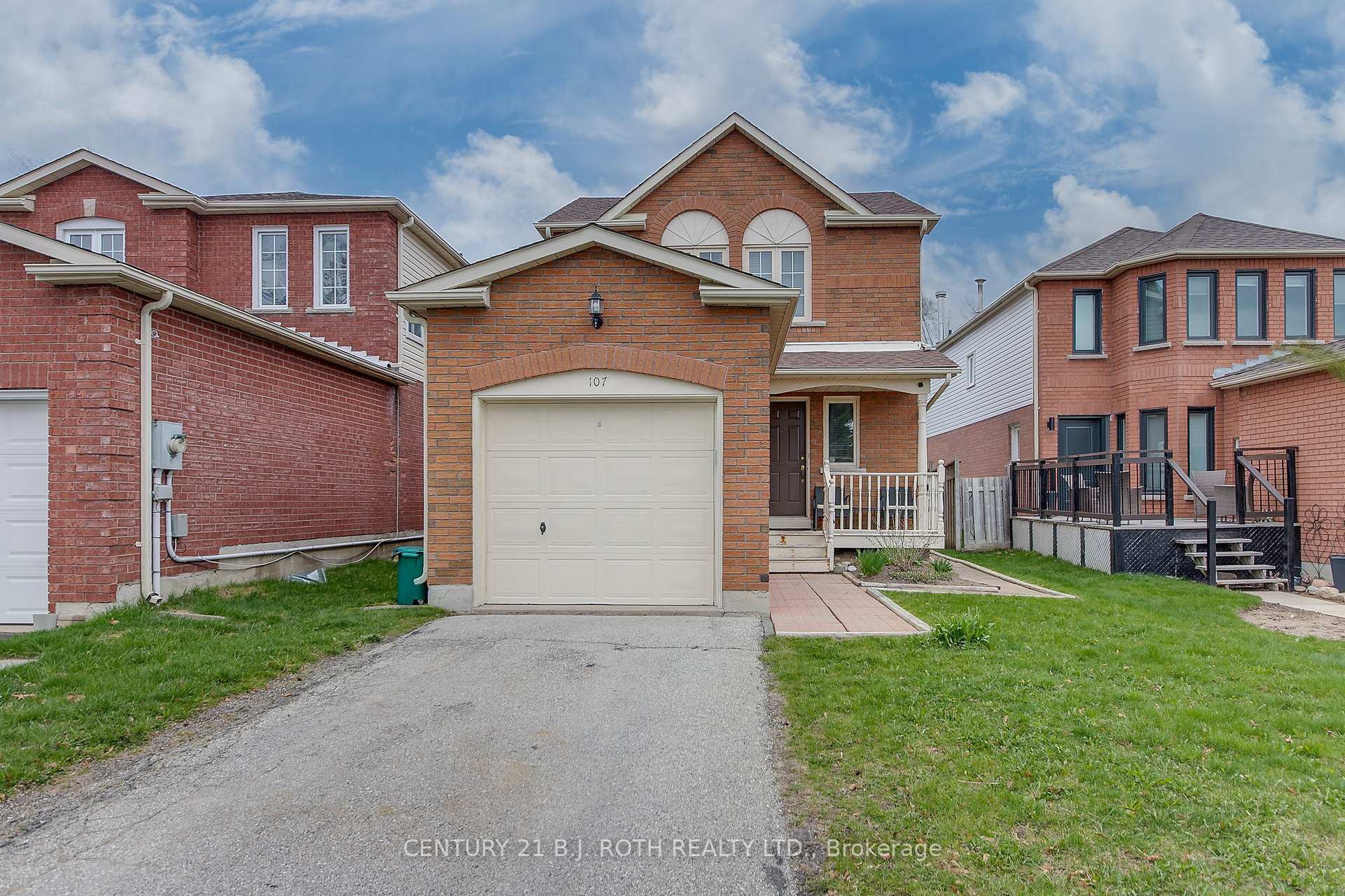 Property Photo: 107 Laidlaw Drive ON L4N 7R9