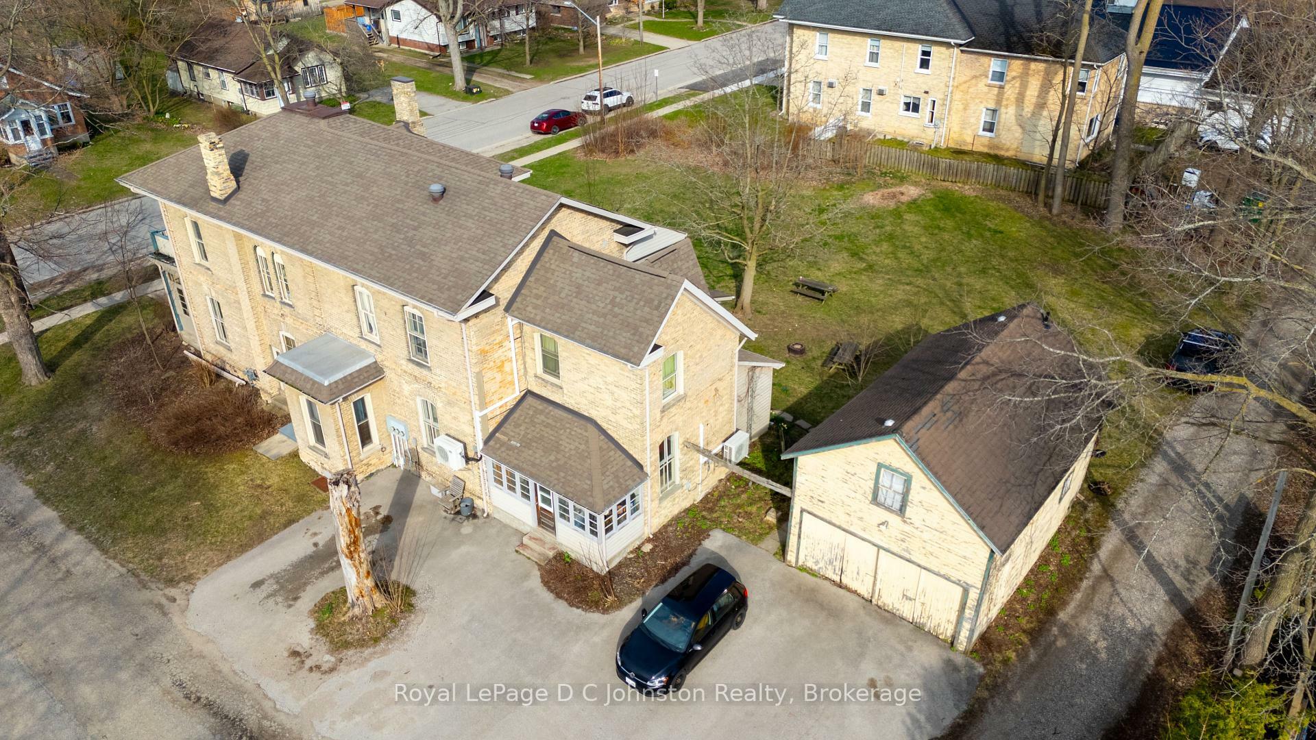 Property Photo: 490 Mill Street #1, #2, #3, #4 ON N0H 2C0