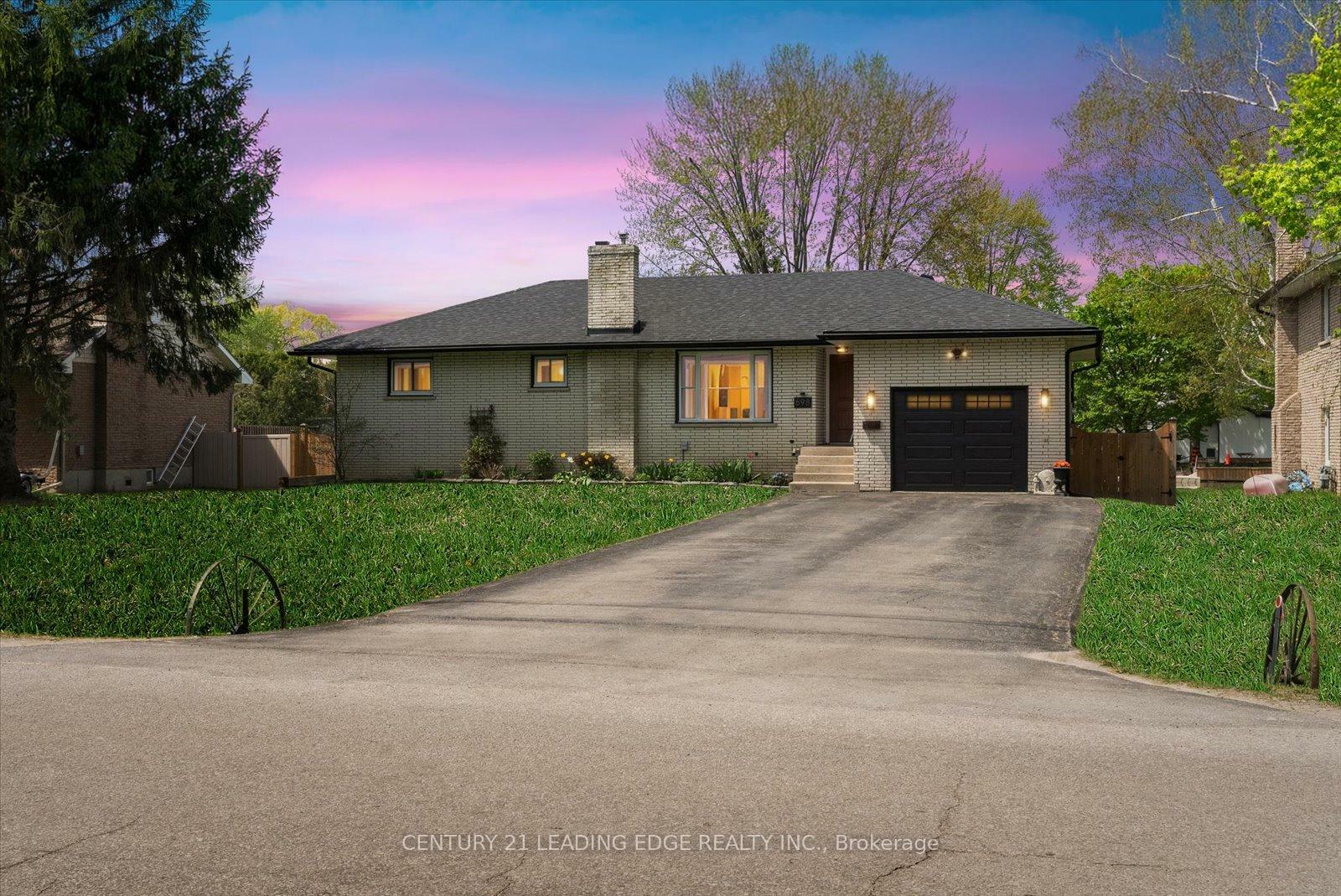 Property Photo: 698 Lake Drive S ON L4P 1V1