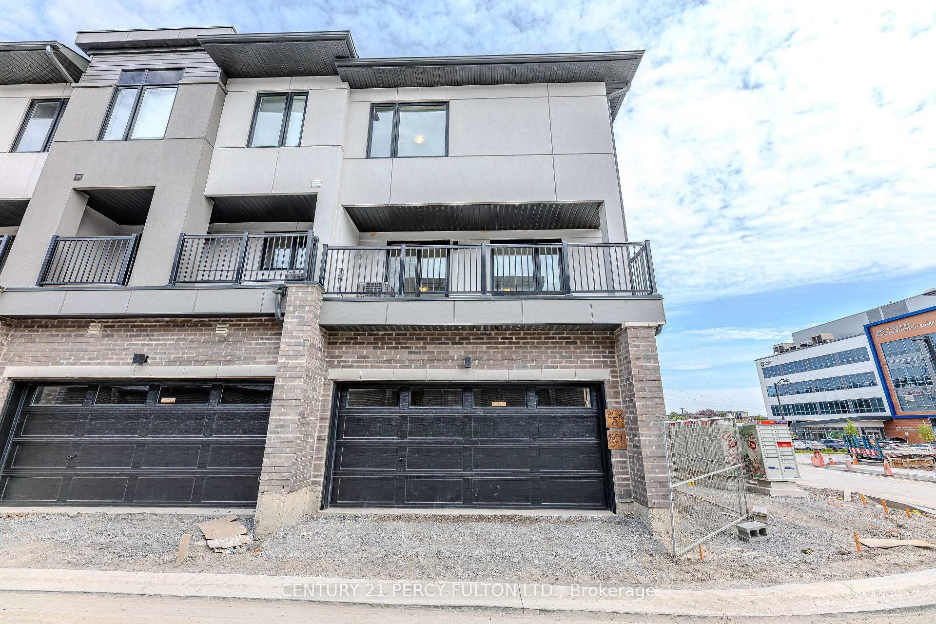 Photo de la propriété: 1695 Dersan Street 809 ON L1V 2P8