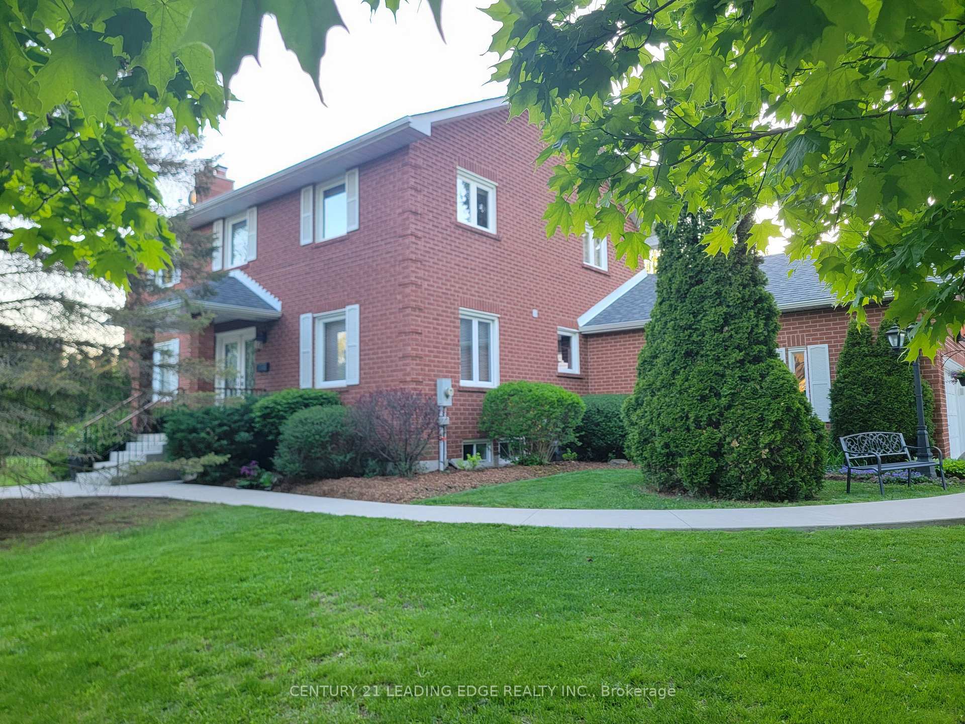 Property Photo: 2 Colleen Crescent ON L7C 1E8