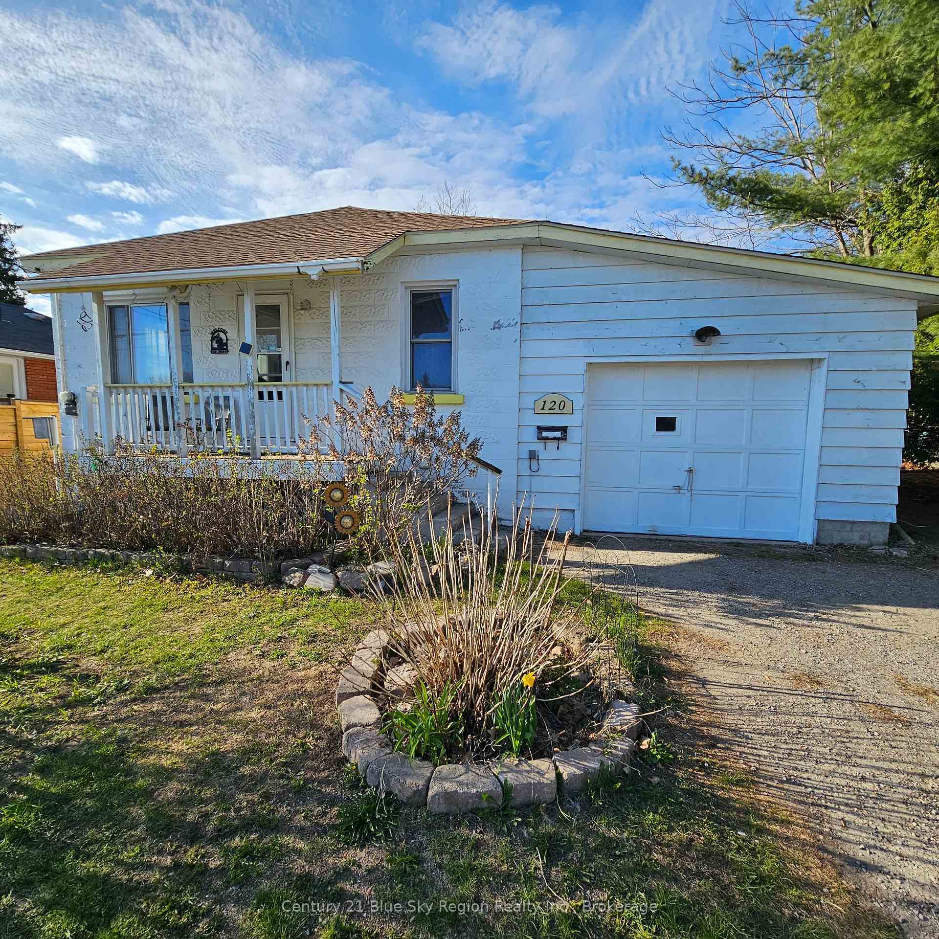 Photo de la propriété: 120 Milani Road ON P1B 7P3