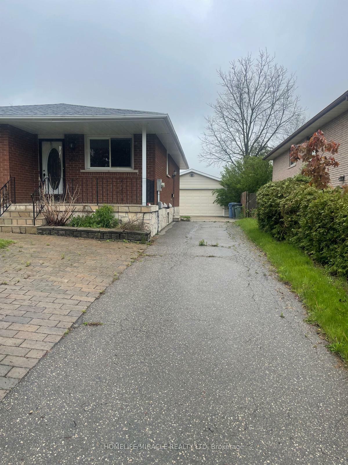 Property Photo:  140 Brant Avenue  ON N1E 6C9 