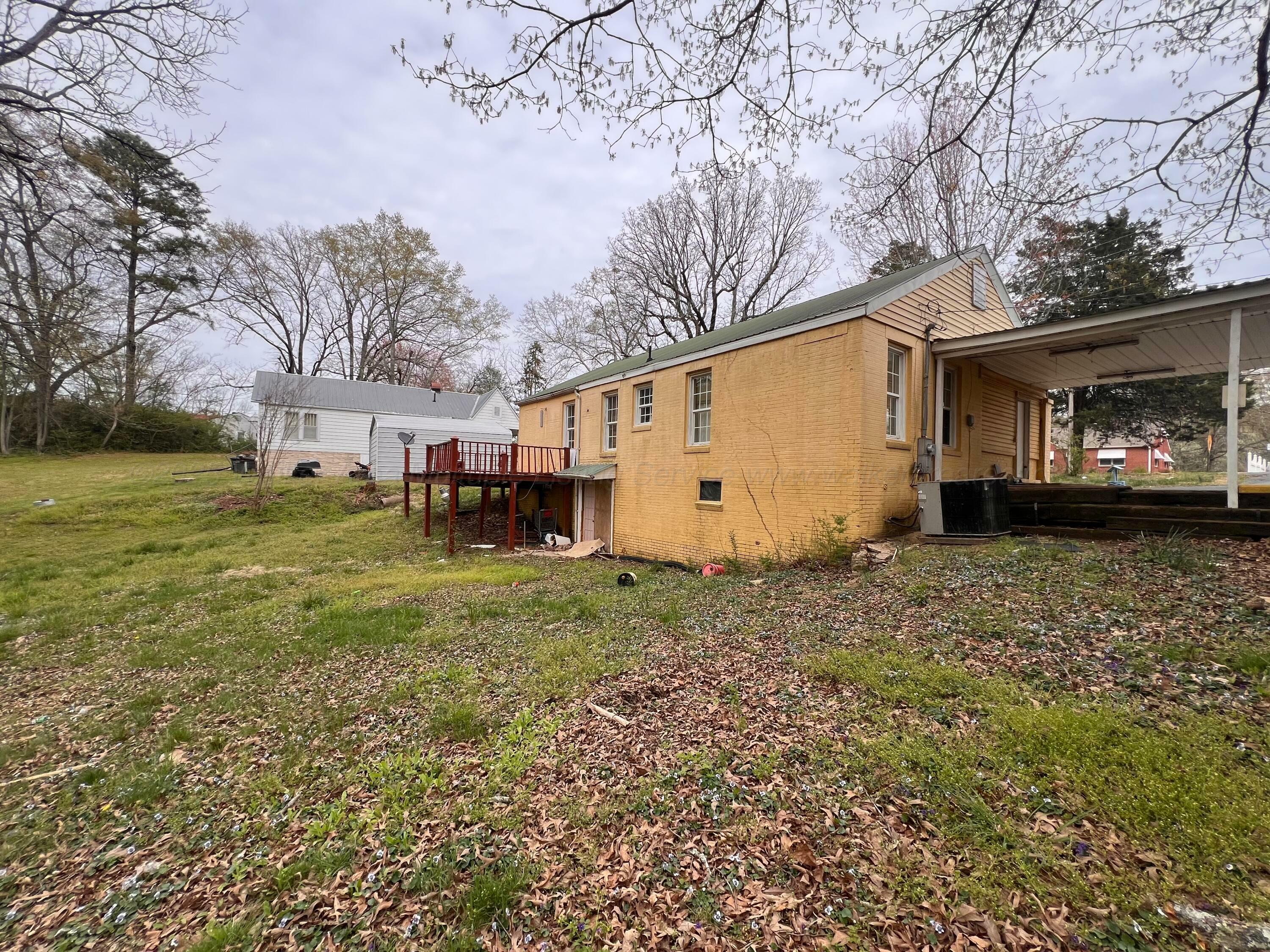 Property Photo: 2514 15th Ave AL 35565