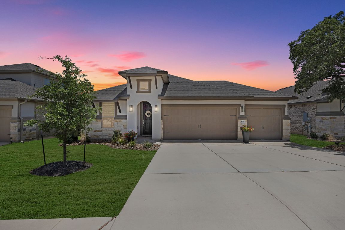 Property Photo: 109 Scenic Hills Circle TX 78628