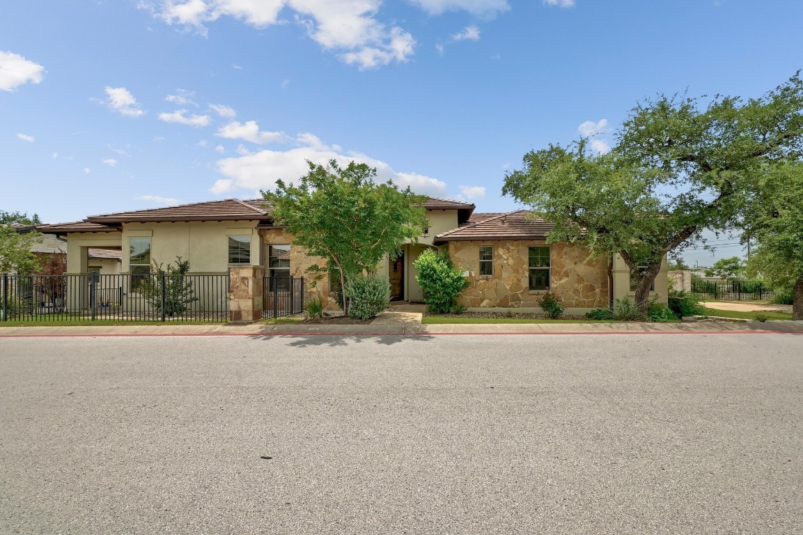 Property Photo: 5303 Patagonia Pass TX 78738