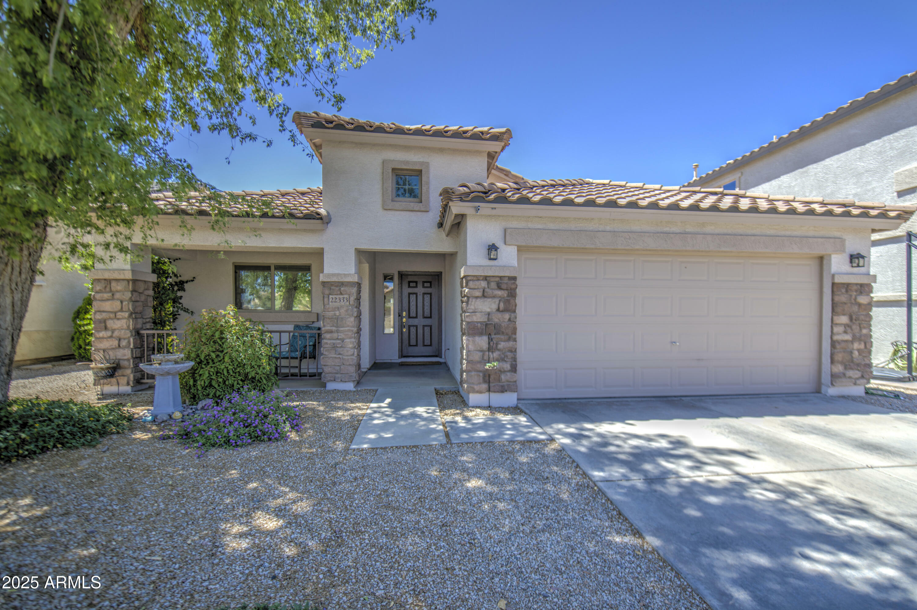Property Photo: 22333 E Calle De Flores Street AZ 85142